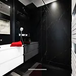 Maison Avec Garage & Wifi Au Centre Des Sables-d'olonne - Fr-1-197-565 莱萨布勒-多洛讷