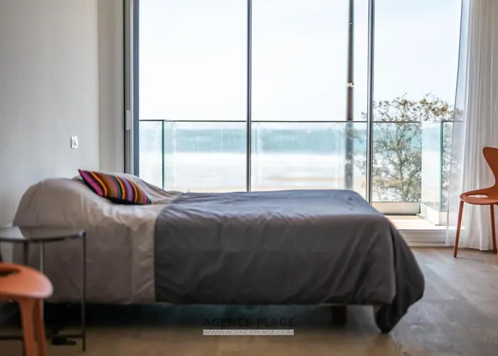 Maison Avec Garage & Wifi Au Centre Des Sables-d'olonne - Fr-1-197-565 * 莱萨布勒-多洛讷