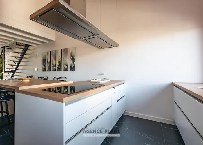 Maison Avec Garage & Wifi Au Centre Des Sables-d'olonne - Fr-1-197-565 度假居 莱萨布勒-多洛讷