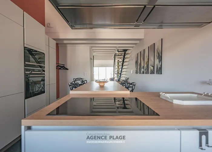 Maison Avec Garage & Wifi Au Centre Des Sables-d'olonne - Fr-1-197-565